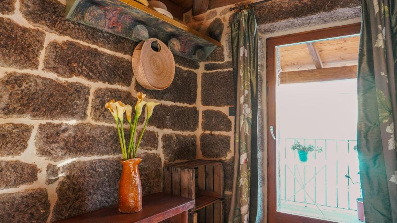 شقة Casa La Trinidad - Ribeira Sacra Nogueira De Ramuin المظهر الخارجي الصورة